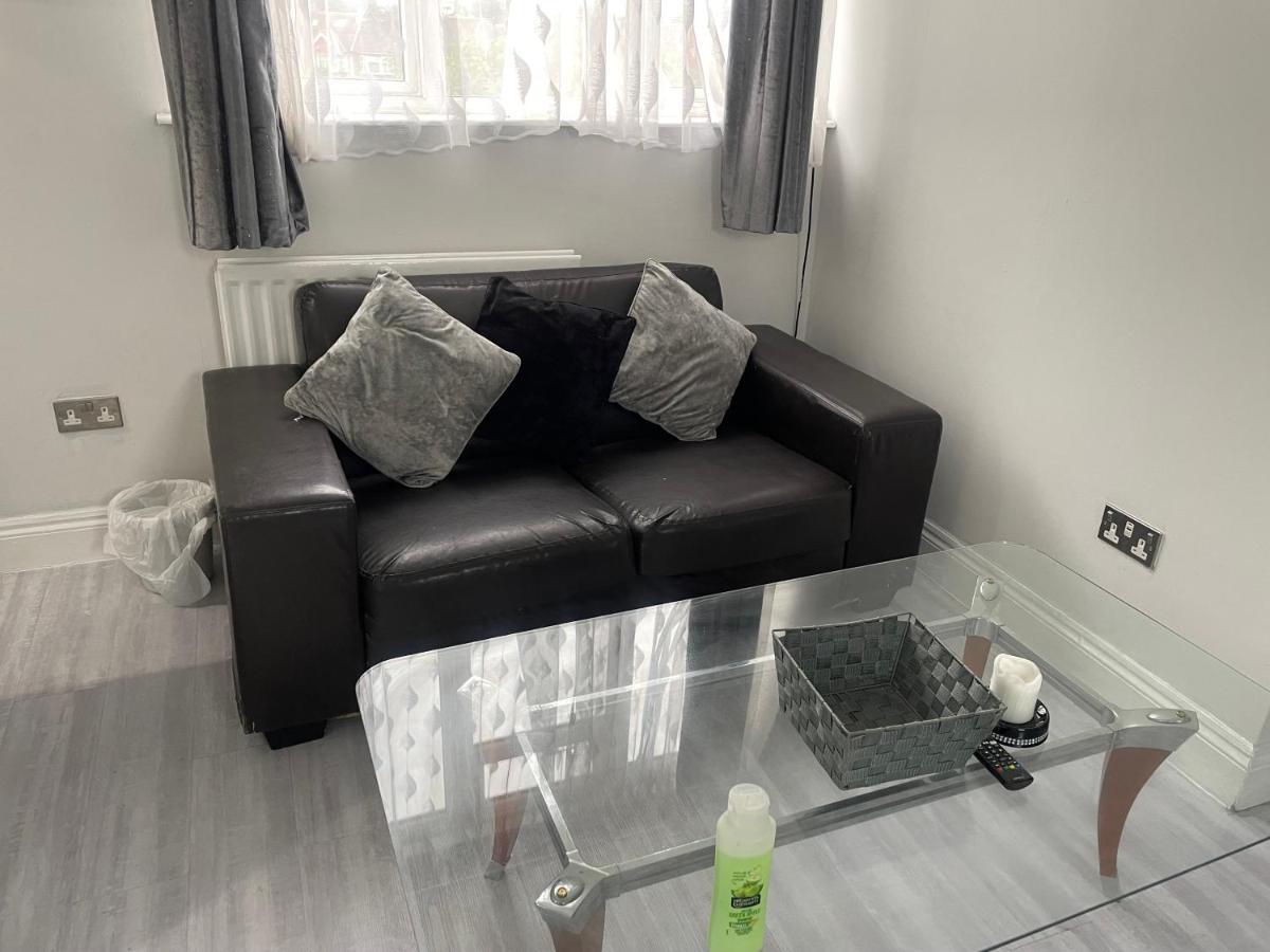 Newly Renovated Studio In Acton London Luaran gambar